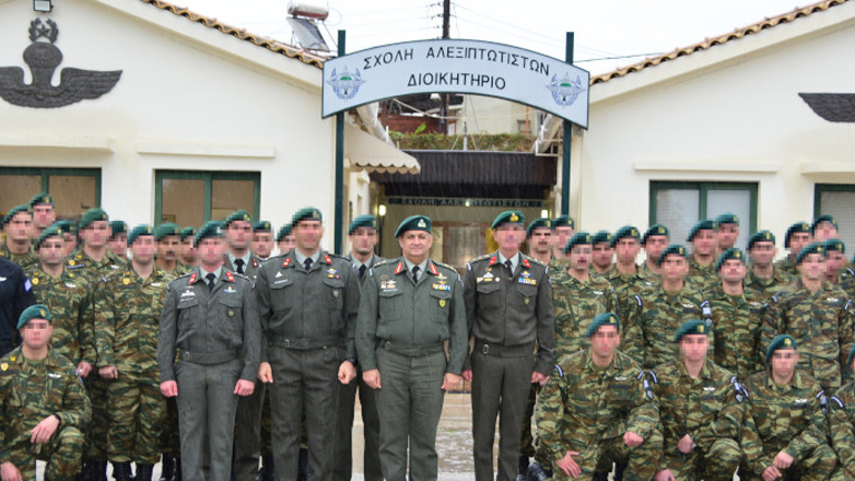 Ολοκληρώθηκε το Σχολείο Βασικής Εκπαίδευσης Αλεξιπτωτιστή