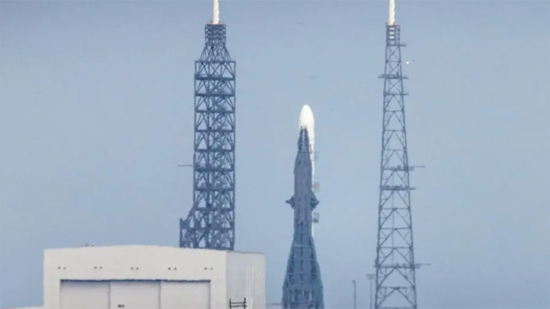 Ο Τζεφ Μπέζος έστειλε τον πρώτο του πύραυλο στο διάστημα