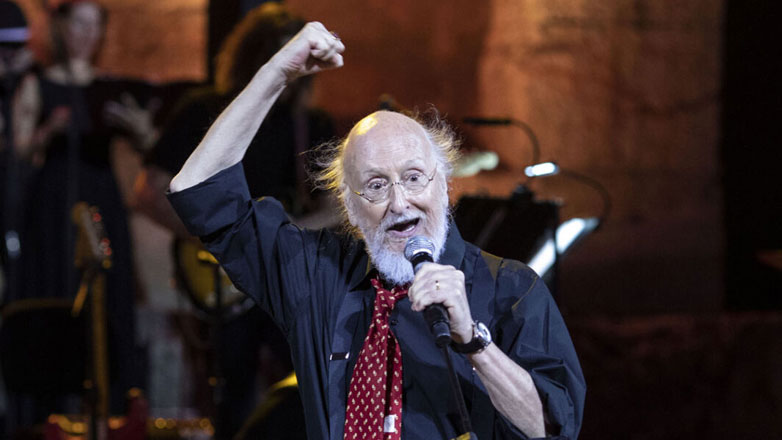 Διονύσης Σαββόπουλος: Η συγκινητική εξομολόγηση για τον καρκίνο – «Μου αφαίρεσαν μισό πνευμόνι»