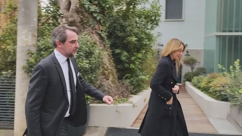 Χρυσή Βαρδινογιάννη: Επίσημα στο πλευρό του Νικόλαου Ντε Γκρες – Βίντεο