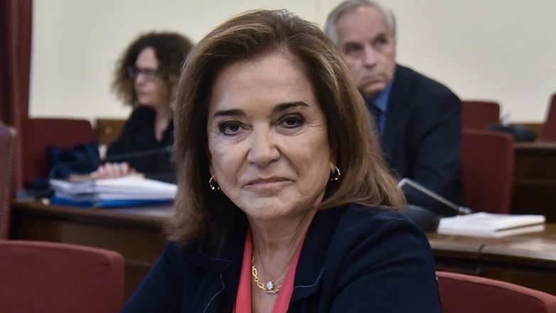 Ντόρα Μπακογιάννη: «Δεν έχω καμία σχέση με τον 45χρονο του τροχαίου στα Χανιά»