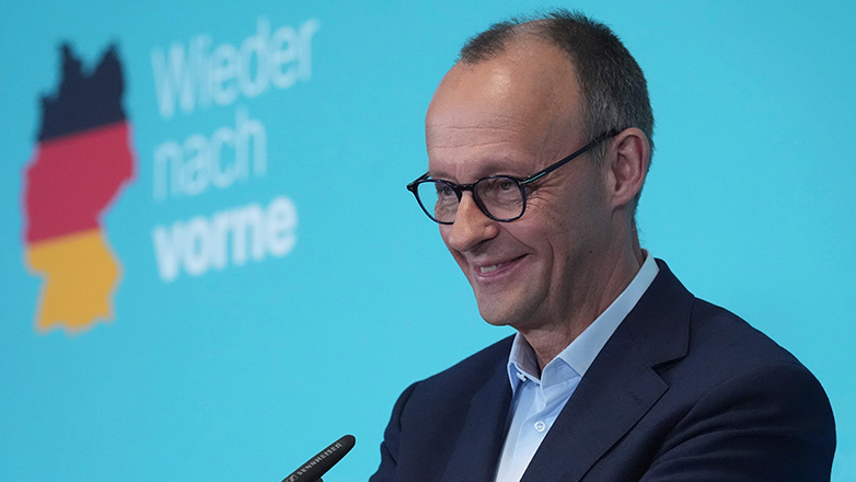 Φρίντριχ Μερτς: Αν είμαστε ενωμένοι, δεν υπάρχει λόγος να φοβόμαστε τις ΗΠΑ