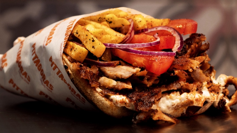 «Γύρος τυλιχτό» 4 κιλών τρελαίνει το Λονδίνο