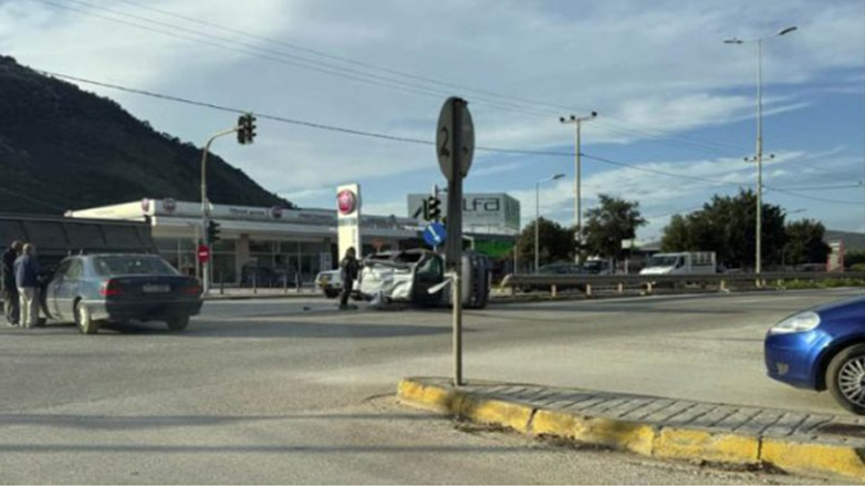 Λαμία: Τροχαίο με μηχανάκι – Στο Νοσοκομείο ο οδηγός του