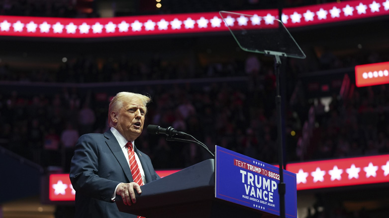 Τραμπ: «Θα σταματήσουμε την εισβολή των παράνομων μεταναστών»