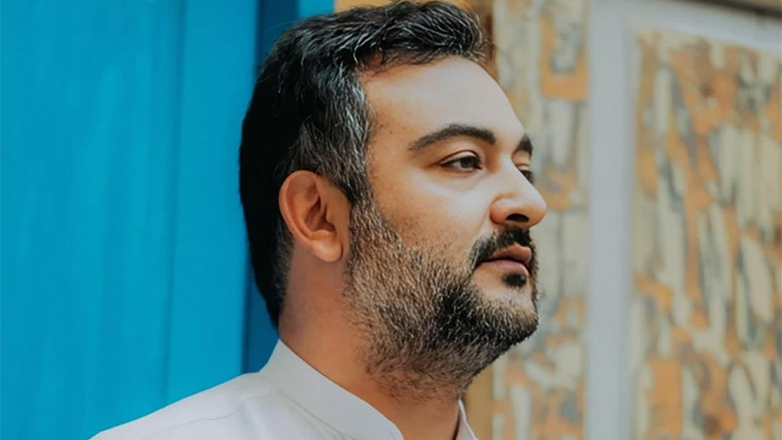 «Λάθος»: Κυκλοφόρησε το νέο τραγούδι του Πέτρου Κουλουμή