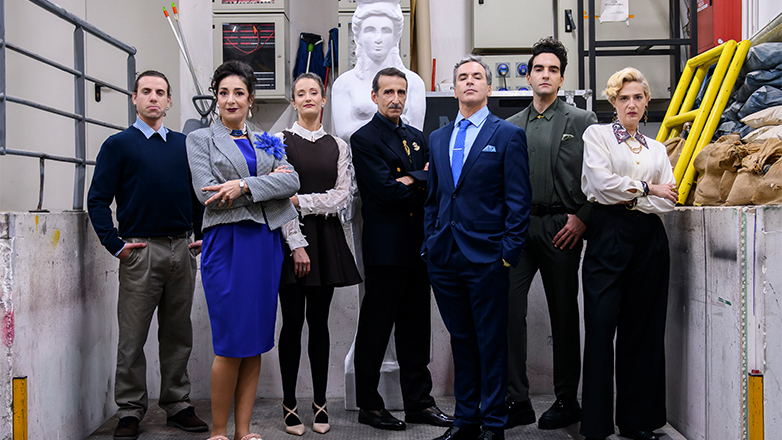 «Η Καρυάτιδα!» του Γιώργου Καπουτζίδη στο Θέατρο REX