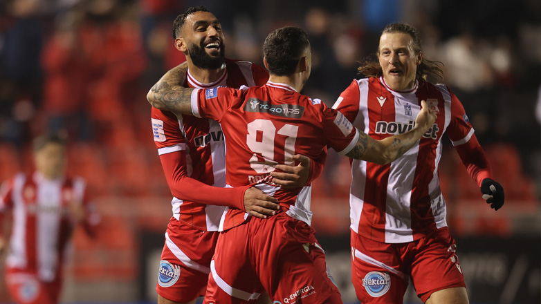 «Τρίποντο» μετά από πέντε αγωνιστικές για τον Πανσερραϊκό, 2-0 τη Λαμία