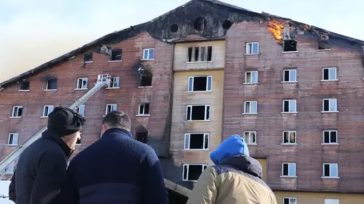 Πηδούσαν με σεντόνια από τα παράθυρα για να σωθούν