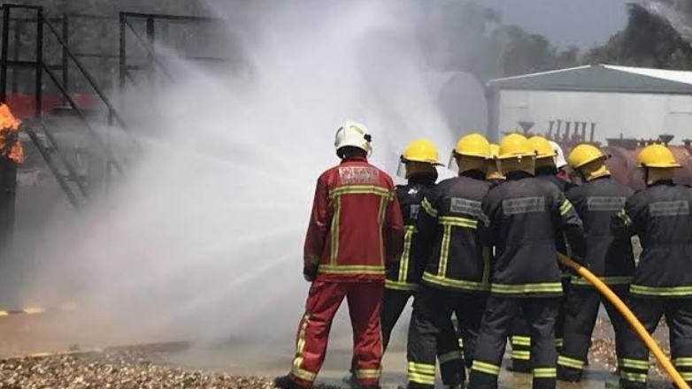 Ένας νεκρός από έκρηξη στο λιμάνι της Βαρκελώνης