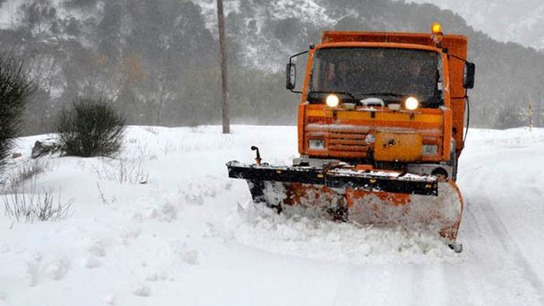 Έμειναν χωρίς ρεύμα τα χωριά του Τυμφρηστού τις ημέρες του χιονιά