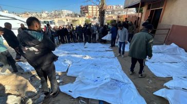 Γάζα: Επιζώντες αναζητούν τους νεκρούς τους στα ερείπια ακόμα και με γυμνά χέρια