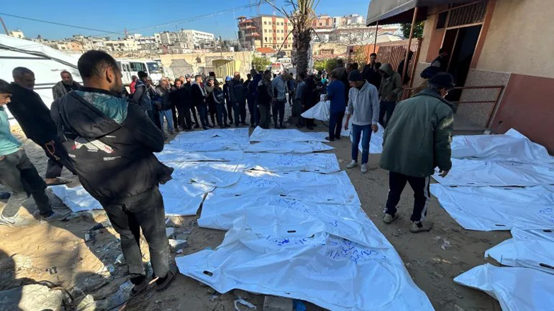 Γάζα: Επιζώντες αναζητούν τους νεκρούς τους στα ερείπια ακόμα και με γυμνά χέρια