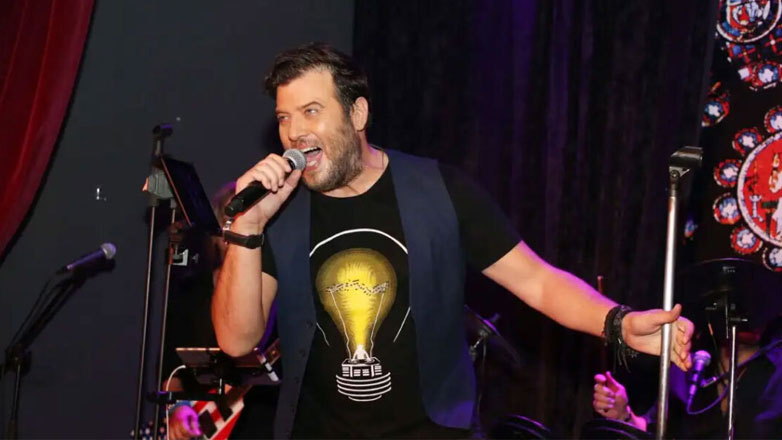 Λάμπης Λιβιεράτος: Ακυρώνονται οι εμφανίσεις του λόγω προβλήματος υγείας