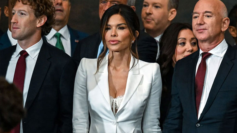 Lauren Sanchez: Τα σχόλια για το ντεκολτέ στην ορκωμοσία Trump – «Επιτέλους κρύψ’ τα για μια ημέρα»