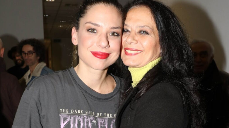 Λίλα Καφαντάρη: Σπάνια εμφάνιση μαζί με την κόρη της, Ηλιάνα Μαυρομάτη στην πρεμιέρα της θεατρικής της παράστασης