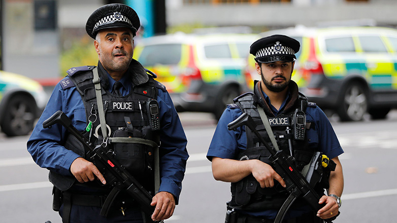 Επί ποδός η αστυνομία του Λονδίνου για διαμαρτυρία σχετικά με τη δολοφονία Κερκ