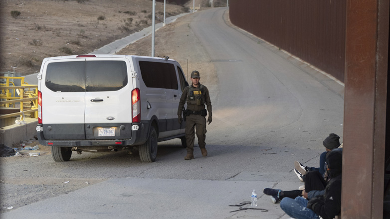 Τραμπ: Θα αναπτυχθούν επιπλέον 1.500 στρατιωτικοί στα σύνορα ΗΠΑ-Μεξικού