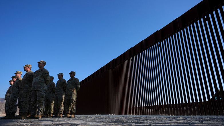 ΗΠΑ: Έως και 10.000 θα φτάσουν οι στρατιώτες που στέλνονται στα σύνορα