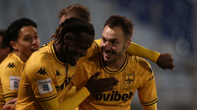 O Mορόν… ξελάσπωσε (2-0) τον Άρη στη Λαμία!