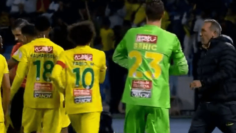 Δώνης: «Δεν σέβομαι τον Σιδηρόπουλο, να μην καλέσει ξανά η ομοσπονδία Έλληνες διαιτητές»