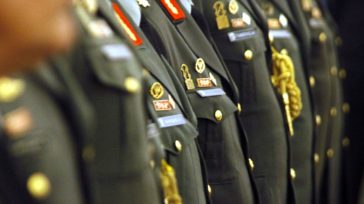 «Σφαγή» συνταγματαρχών στις έκτακτες κρίσεις – Όλα τα ονόματα