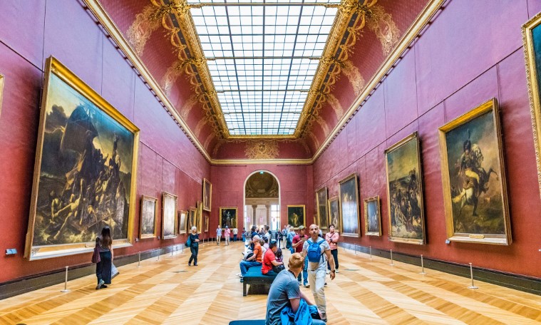 Μέτρα για το Μουσείο του Λούβρου ανακοινώνει ο Μακρόν