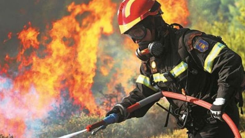 Φωτιά στην Πάρο