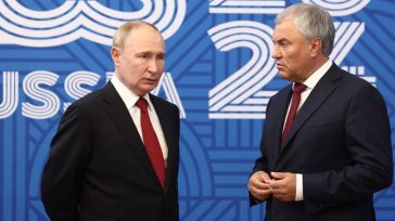 Η Ρωσία θα διερευνήσει τους ισχυρισμούς του Κάρλσον ότι οι ΗΠΑ προσπάθησαν να σκοτώσουν τον Πούτιν