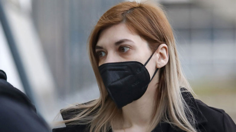 Ξεκίνησε η απολογία της Ρούλας Πισπιρίγκου: «Προσπαθώ να φαίνομαι δυνατή σε σημείο να με λένε σκύλα»