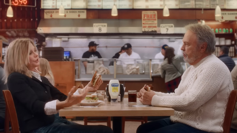 Μεγκ Ράιαν – Μπίλι Κρίσταλ: Αναπαριστούν τη σκηνή του οργασμού από το «Όταν ο Χάρι γνώρισε τη Σάλι» Μεγκ Ράιαν – Μπίλι Κρίσταλ: Αναπαριστούν τη σκηνή του οργασμού από το «Όταν ο Χάρι γνώρισε τη Σάλι»