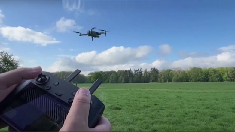 Θα πληρώσει πρόστιμο 2.700 ευρώ επειδή “πιλοτάριζε” μεθυσμένος το drone του (Βίντεο)