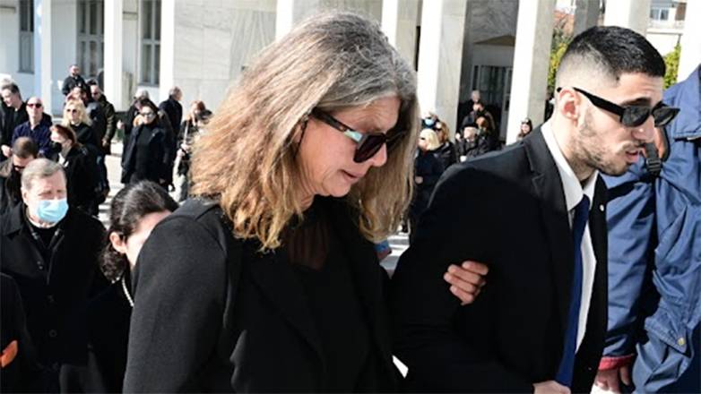 Το τελευταίο «αντίο» στον Δημήτρη Κολλάτο