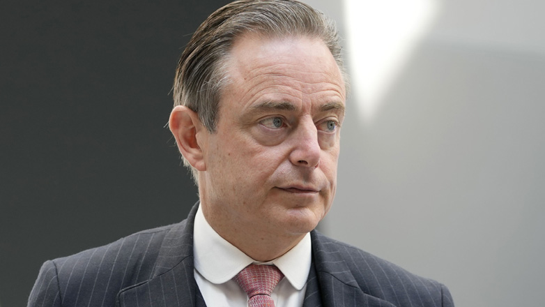 Βέλγιο: Συμφωνία για σχηματισμό κυβέρνησης συνασπισμού υπό τον Μπαρτ ντε Βίβερ Βέλγιο: Συμφωνία για σχηματισμό κυβέρνησης συνασπισμού υπό τον Μπαρτ ντε Βίβερ