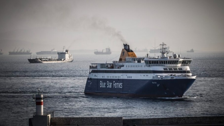 Απαγόρευση απόπλου για το Blue Star Paros