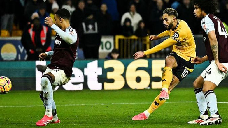 Αγγλία: «Τρίποντο» από… χρυσάφι για τη Γουλβς, 2-0 την Άστον Βίλα