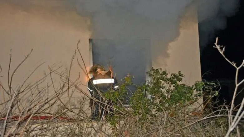 Θεσσαλονίκη: Έβαλε φωτιά και τον έκαψε μέσα στο σπίτι του