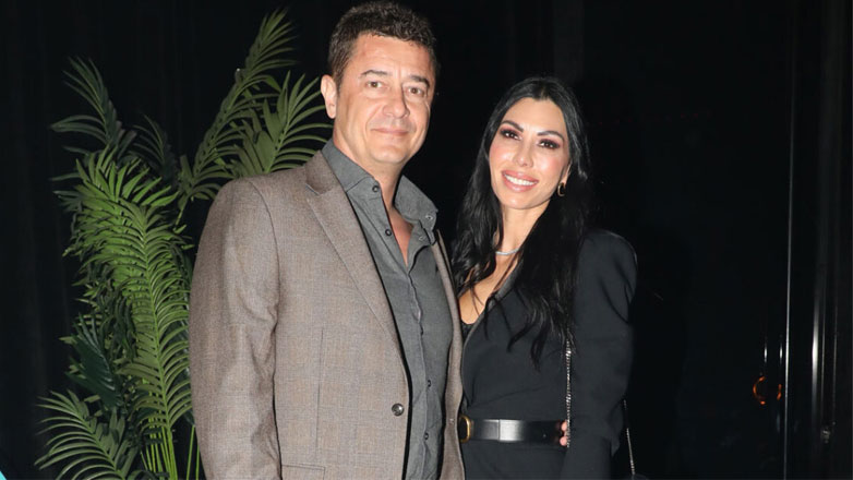 Αντώνης Σρόιτερ – Ιωάννα Μπούκη: Βραδινή έξοδος στο νυχτερινό κέντρο που εμφανίζεται ο Αντώνης Ρέμος και η Δέσποινα Βανδή