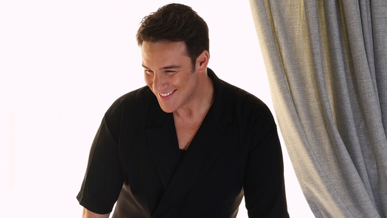 Θάνος Τζάνης: Επιστρέφει ανανεωμένος με νέο τραγούδι Θάνος Τζάνης: Επιστρέφει ανανεωμένος με νέο τραγούδι