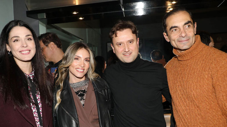 Πλήθος επωνύμων στην επίσημη πρεμιέρα «Ο Πουπουλένιος» – Φωτογραφίες Πλήθος επωνύμων στην επίσημη πρεμιέρα «Ο Πουπουλένιος» – Φωτογραφίες