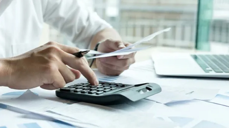 Τι αλλάζει στις φορολογικές δηλώσεις και στις εκπτώσεις φόρου