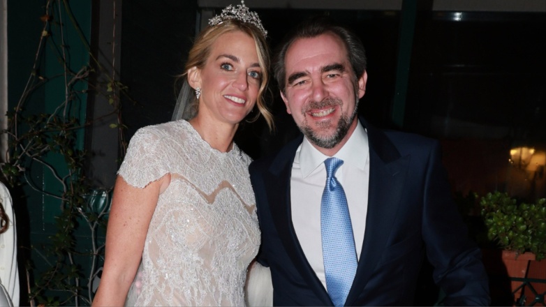 Νικόλαος Ντε Γκρες – Χρυσή Βαρδινογιάννη: Όσα αποκάλυψε ο ιερέας του ναού, πατέρας Αλέξανδρος για τον γάμο τους