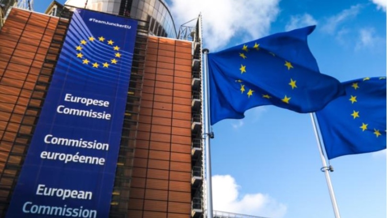 «Η Ευρωπαϊκή Ένωση θα απαντήσει στους δασμούς του Τραμπ σε χάλυβα και αλουμίνιο»