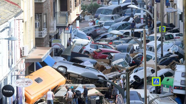 Ισπανία: Η κυβέρνηση χορηγεί νομικό καθεστώς σε 25.000 μετανάστες που επλήγησαν από τις πλημμύρες στη Βαλένθια