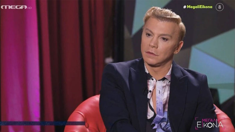 Τάκης Ζαχαράτος: Οι καλλιτέχνες που έχουν θυμώσει με τις μιμήσεις του, η προσωπική ζωή και η σχέση με τον χρόνο Τάκης Ζαχαράτος: Οι καλλιτέχνες που έχουν θυμώσει με τις μιμήσεις του, η προσωπική ζωή και η σχέση με τον χρόνο