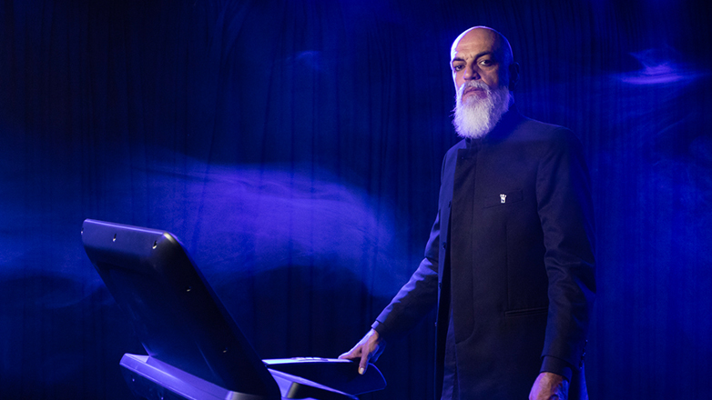 Θεσσαλονίκη: Μία παράσταση με στοιχεία μαύρης κωμωδίας «τρέχει» πάνω σε έναν διάδρομο γυμναστηρίου