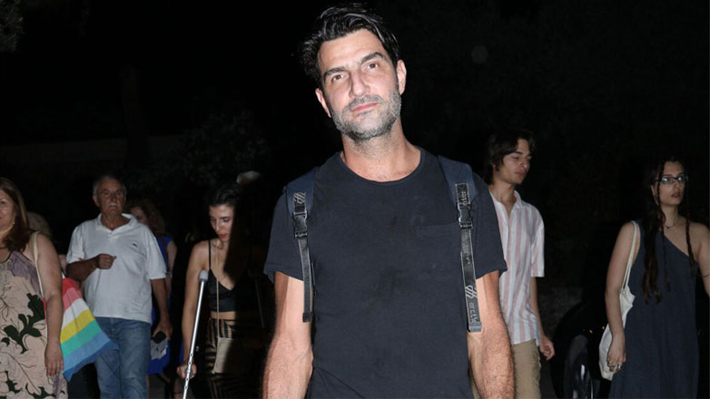 Νίκος Κουρής: «Δεν ξέρω αν οι άνθρωποι είμαστε μονογαμικά όντα» Νίκος Κουρής: «Δεν ξέρω αν οι άνθρωποι είμαστε μονογαμικά όντα»