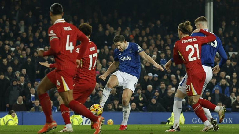 Αγγλία: Ισόπαλες 2-2 Έβερτον και Λίβερπουλ