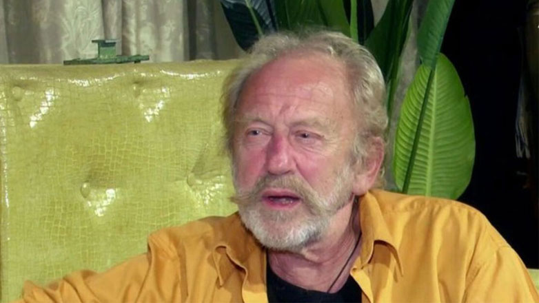 Δημήτρης Πετρόπουλος: «Την εποχή του καρκίνου τούς έκανα εγώ ψυχική υποστήριξη αντί να μου κάνουν εκείνοι» Δημήτρης Πετρόπουλος: «Την εποχή του καρκίνου τούς έκανα εγώ ψυχική υποστήριξη αντί να μου κάνουν εκείνοι»