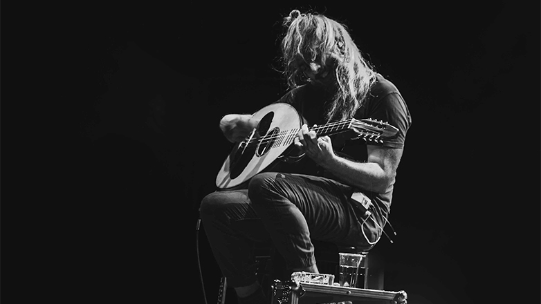 Ο Γιάννης Χαρούλης για δύο μοναδικές εμφανίσεις στο Gazarte